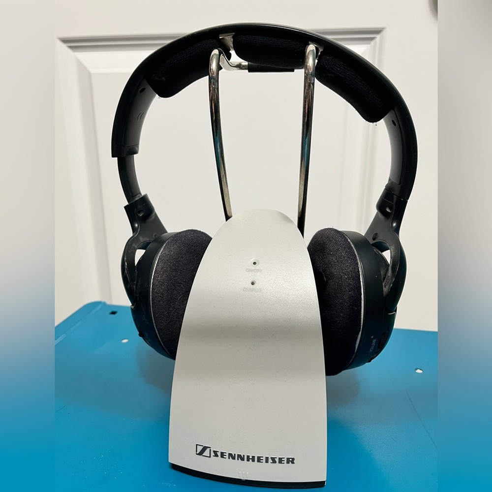 Sennheiser Wireless HDR 120 Headphones
